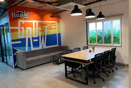 Commercial Office Space for Independent Professionals
